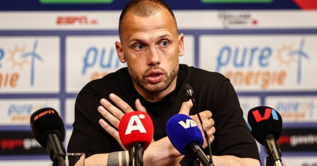 John Heitinga Career Journey Leadership Growth and Coaching Evolution in Football